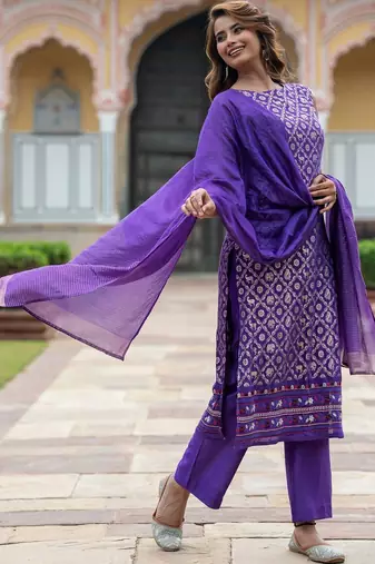 Women Ethnic Motifs Regular Kurta with Palazzos & With Dupatta