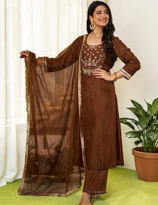 Women Ethnic Motifs Embroidered Regular Thread Work Kurta with Trousers & With Dupatta 6