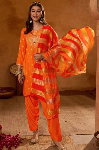 Women Ethnic Motifs Embroidered Regular Kurta with Patiala & With Dupatta