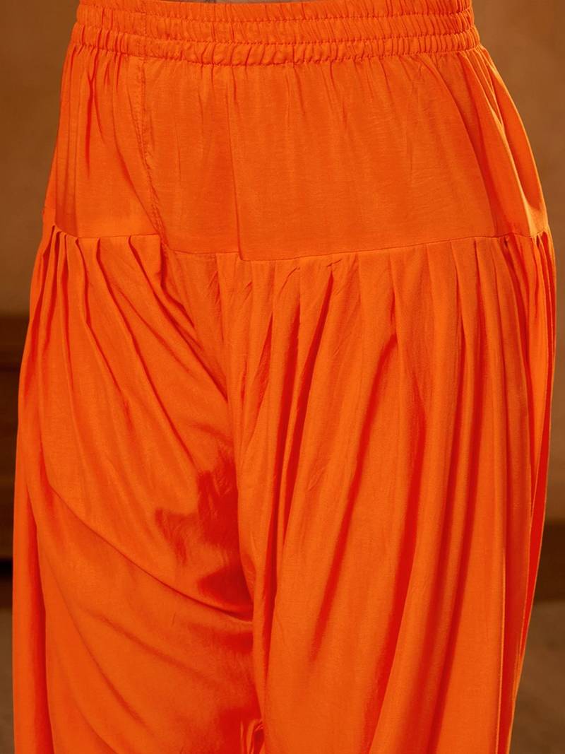 Women Ethnic Motifs Embroidered Regular Kurta with Patiala & With Dupatta