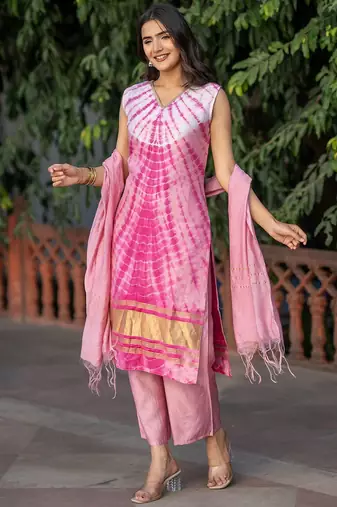 Women Dyed Silk Kurta with Trousers & Dupatta