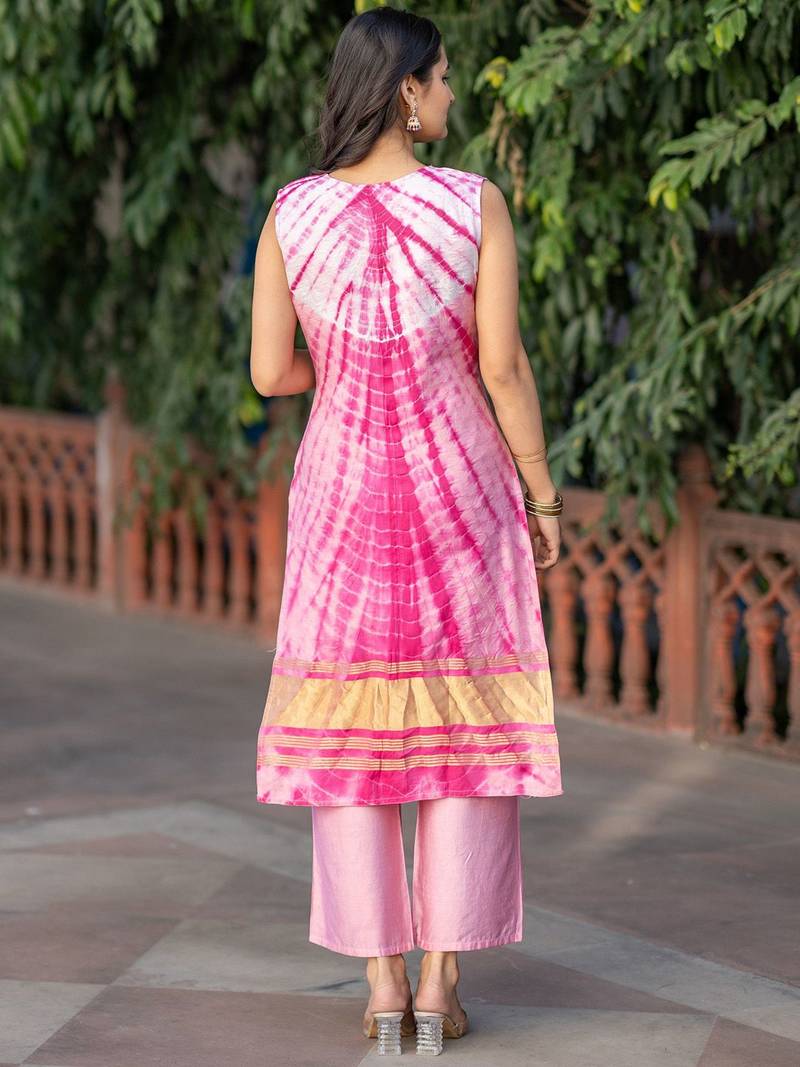 Women Dyed Silk Kurta with Trousers & Dupatta