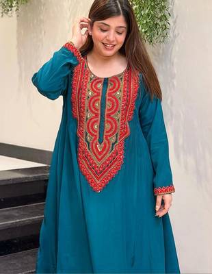 Women Ethnic Motifs Embroidered Regular Sequinned Silk Crepe Kurta with Palazzos 2