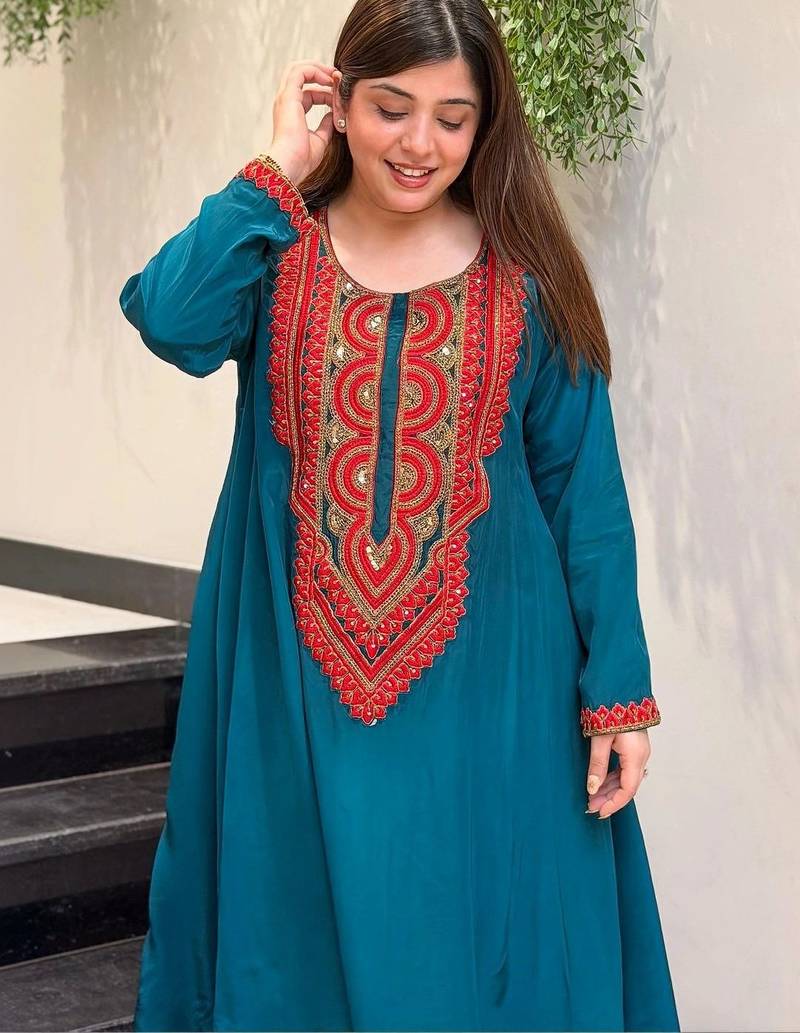 Women Ethnic Motifs Embroidered Regular Sequinned Silk Crepe Kurta with Palazzos
