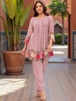 Women Floral Embroidered Pleated Thread Work Kurta with Trousers 1