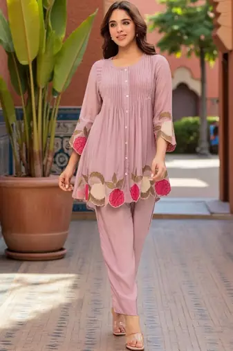 Women Floral Embroidered Pleated Thread Work Kurta with Trousers
