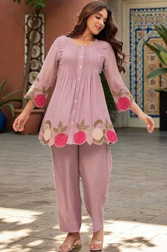 Women Floral Embroidered Pleated Thread Work Kurta with Trousers
