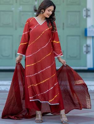 Women Leheriya Dyed Regular Pure Silk Kurta with Trousers & With Dupatta 1