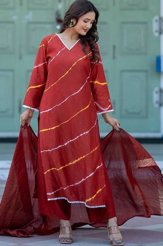 Women Leheriya Dyed Regular Pure Silk Kurta with Trousers & With Dupatta