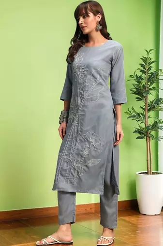 Women Floral Embroidered Regular Thread Work Pure Cotton Kurta with Trousers