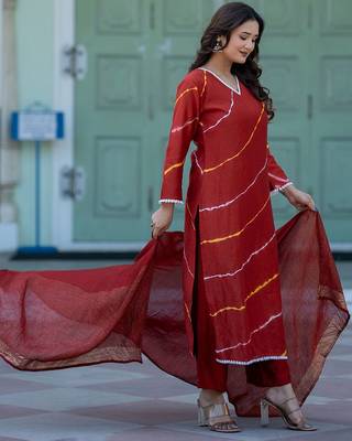 Women Leheriya Printed Regular Pure Silk Kurta with Trousers & With Dupatta 5