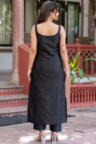 Women Ethnic Motifs Printed Regular Kurta with Trousers & With Dupatta