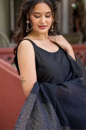 Women Ethnic Motifs Printed Regular Kurta with Trousers & With Dupatta