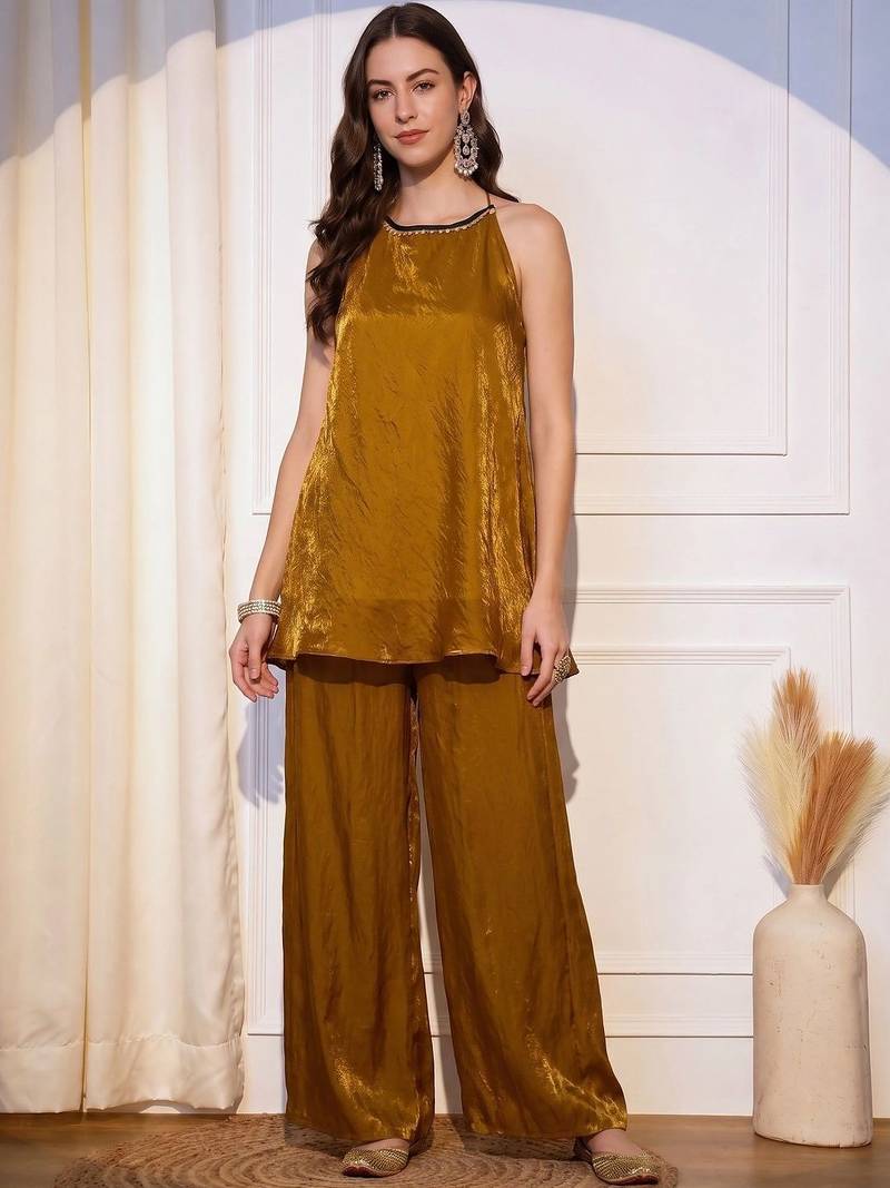 Women Regular Kurta with Palazzos