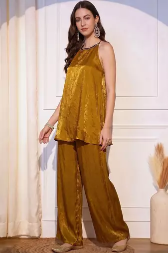 Women Regular Kurta with Palazzos