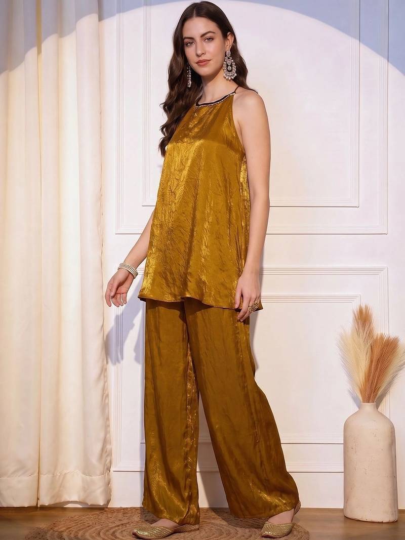 Women Regular Kurta with Palazzos