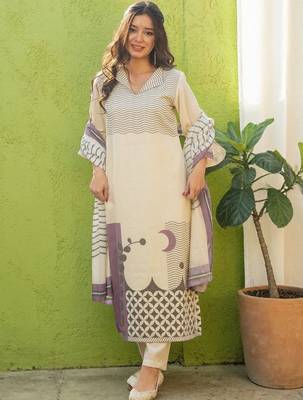 Women Ethnic Motifs Printed V-Neck Regular Kurta wWth Trousers & Dupatta 1