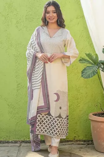 Women Ethnic Motifs Printed V-Neck Regular Kurta wWth Trousers & Dupatta