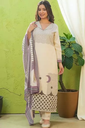 Women Ethnic Motifs Printed V-Neck Regular Kurta wWth Trousers & Dupatta