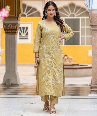 Women Floral Embroidered Regular Thread Work Pure Cotton Kurta with Trousers 1