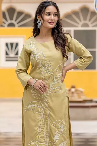 Women Floral Embroidered Regular Thread Work Pure Cotton Kurta with Trousers