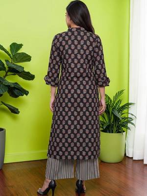 Women Floral Printed Regular Pure Cotton Kurta with Palazzos 4