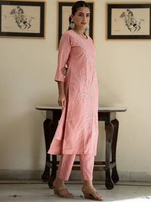 Floral Embroidered Thread Work Pure Cotton Kurta With Trouser 6