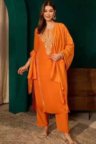 Women Embroidered Regular Thread Work Kurta with Trousers & With Dupatta