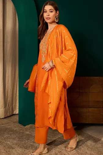 Women Embroidered Regular Thread Work Kurta with Trousers & With Dupatta