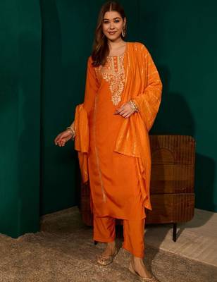 Women Embroidered Regular Thread Work Kurta with Trousers & With Dupatta 5
