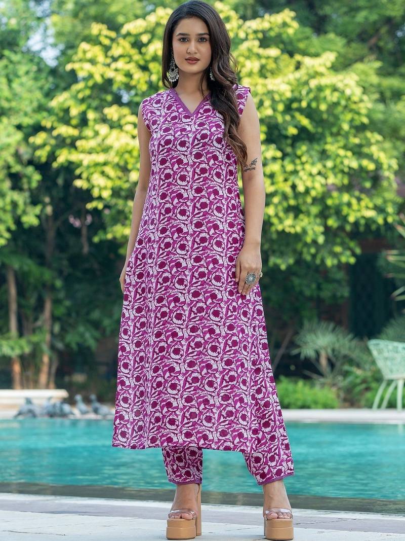 Women Ethnic Motifs Printed Regular Pure Cotton Kurta with Trousers