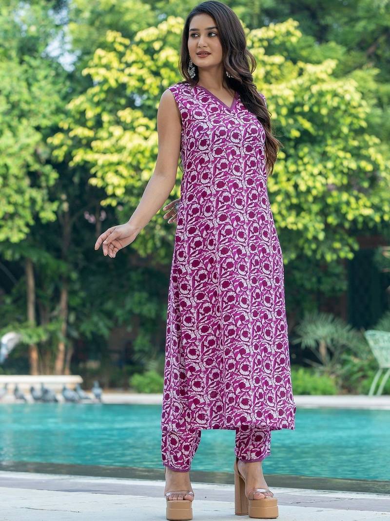 Women Ethnic Motifs Printed Regular Pure Cotton Kurta with Trousers