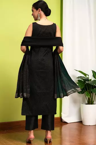 Women Ethnic Motifs Printed Regular Kurta with Trousers & With Dupatta