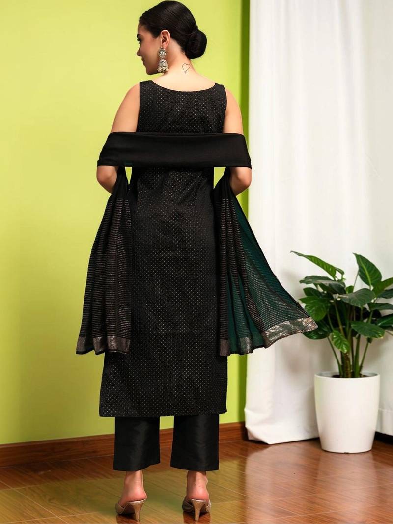 Women Ethnic Motifs Printed Regular Kurta with Trousers & With Dupatta