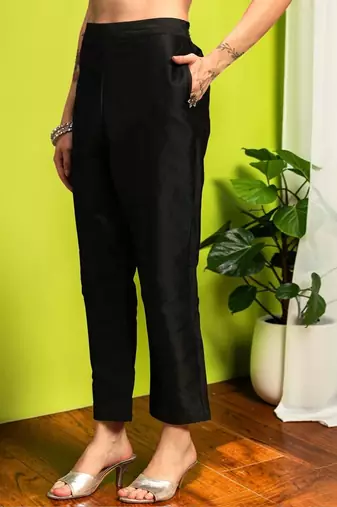 Women Ethnic Motifs Printed Regular Kurta with Trousers & With Dupatta