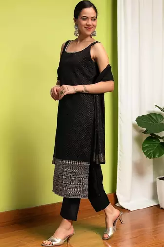 Women Ethnic Motifs Printed Regular Kurta with Trousers & With Dupatta