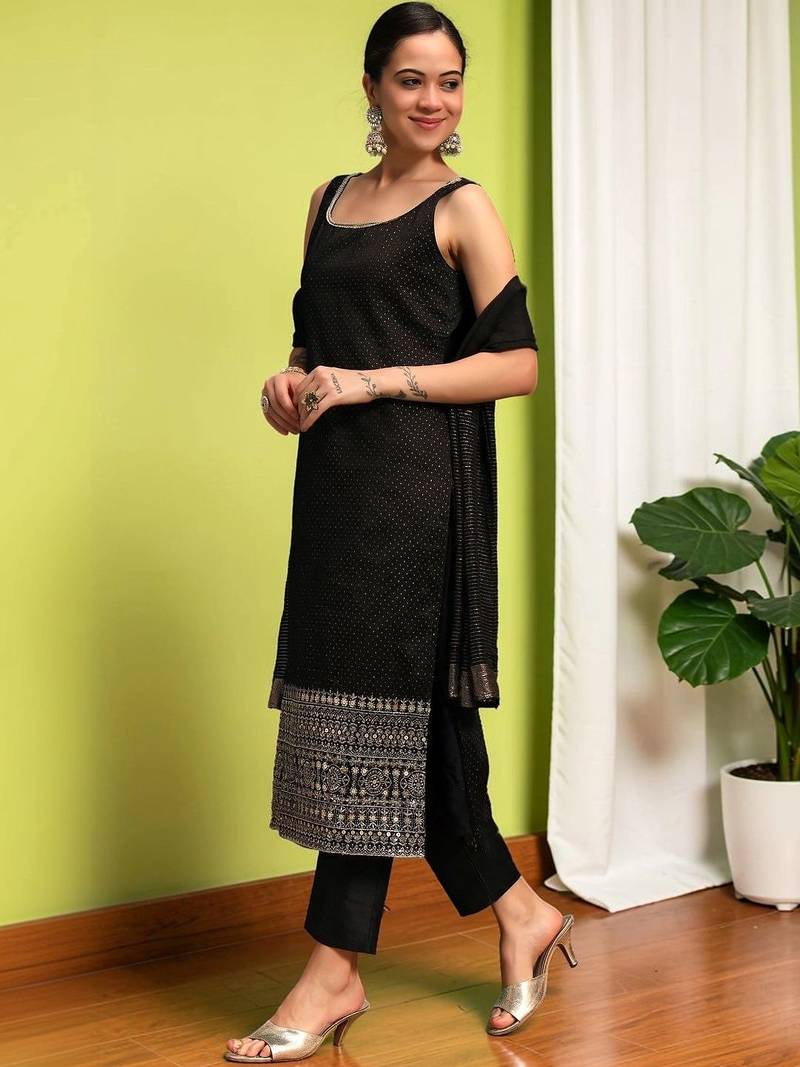 Women Ethnic Motifs Printed Regular Kurta with Trousers & With Dupatta