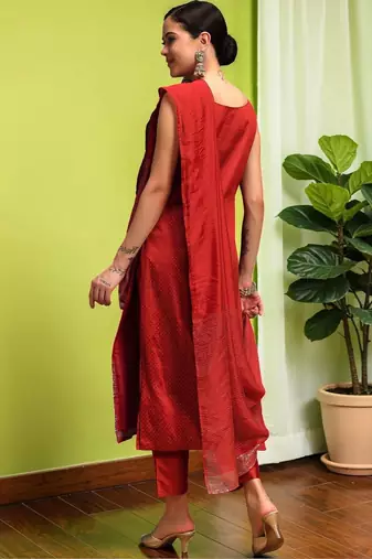 Women Ethnic Motifs Regular Thread Work Kurta with Trousers & With Dupatta