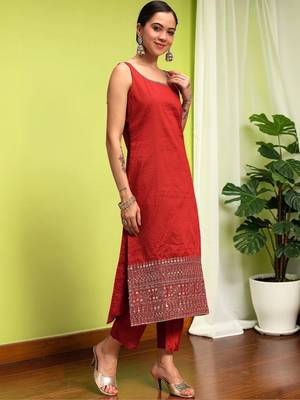 Women Ethnic Motifs Regular Thread Work Kurta with Trousers & With Dupatta 6