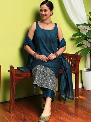 Women Ethnic Motifs Printed Regular Kurta with Trousers & With Dupatta 6