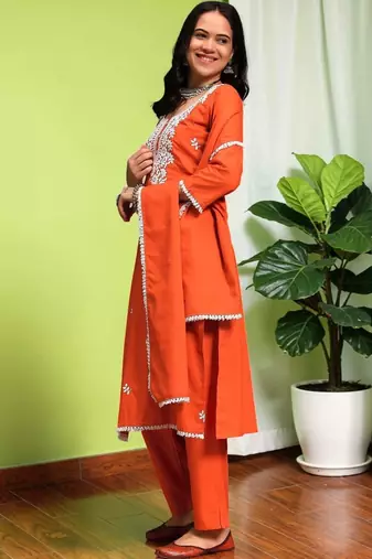 Women Ethnic Motifs Chikankari Pure Cotton Kurta with Trousers & With Dupatta