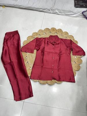 Maroon solid collared two-piece co-ord set 4