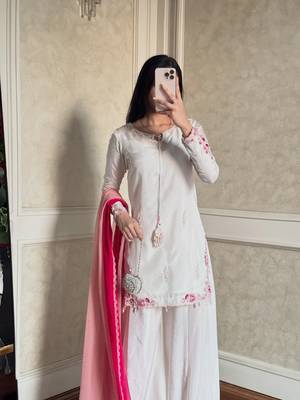 White crepe silk kurta palazzo set with shaded dupatta 1