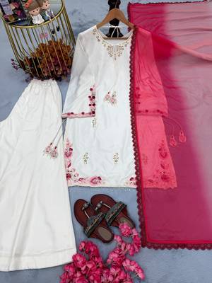 White crepe silk kurta palazzo set with shaded dupatta 2