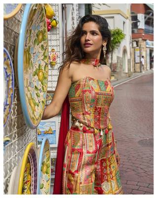 Coral viscose jacquard silk blend set with palazzo & choker dupatta 2