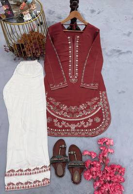 Maroon roman silk blend embroidered kurta with farshi palazzo 3