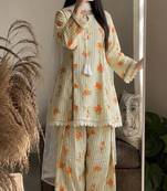 Off white crepe kurta set with farshi pant & nazmin dupatta