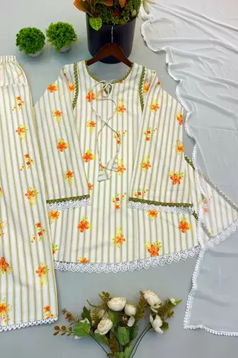 Off white crepe kurta set with farshi pant & nazmin dupatta