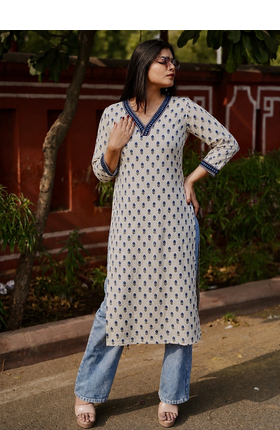 Rayon Printed Jaipuri Kurtas & Kurtis 1
