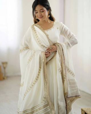 Light-off-white silk blend embroidered flared gown set 1